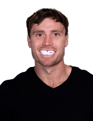 Opro Bronze Training Level Gumshield (10yrs - Adult) - White